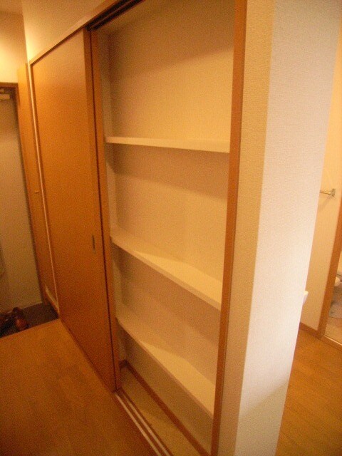 物件内観写真12　(別号室)