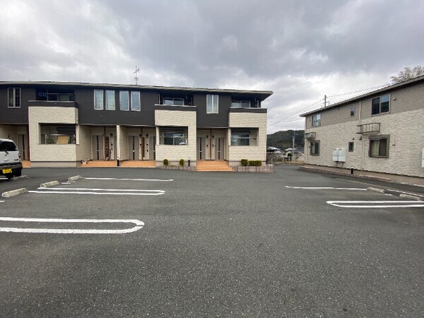 駐車場(駐車場)