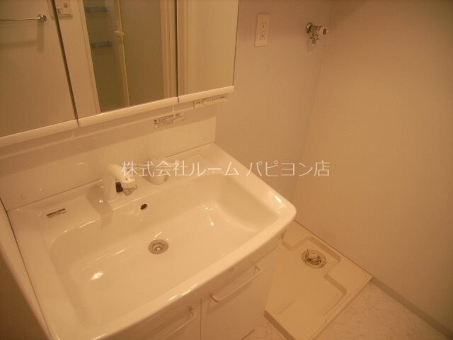 物件内観写真9　(別号室)