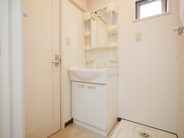 物件内観写真9　(別号室)