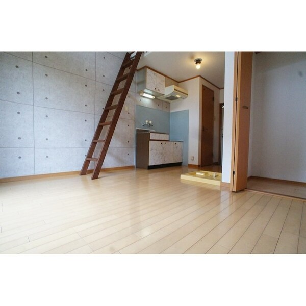 居室・リビング(別号室)