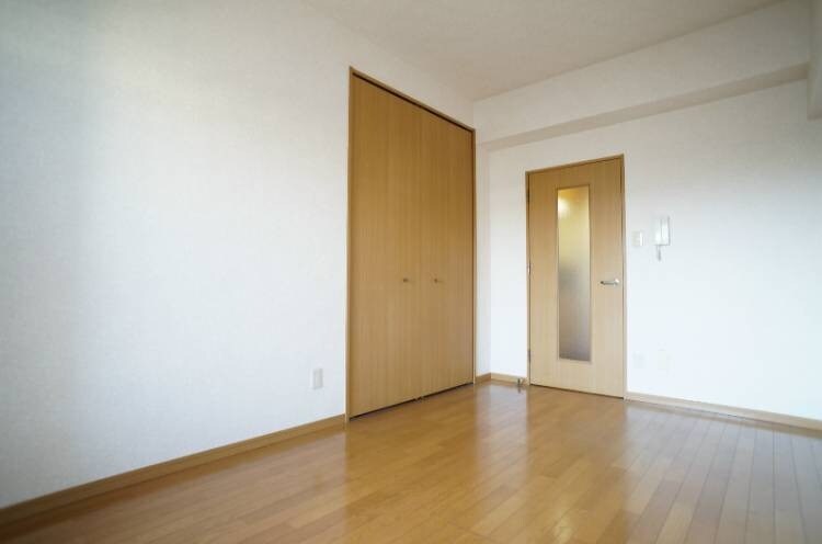 物件内観写真3　(別号室)