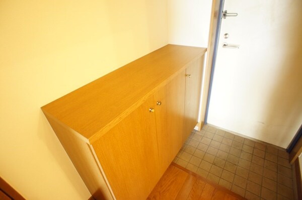 玄関(別号室イメージ)