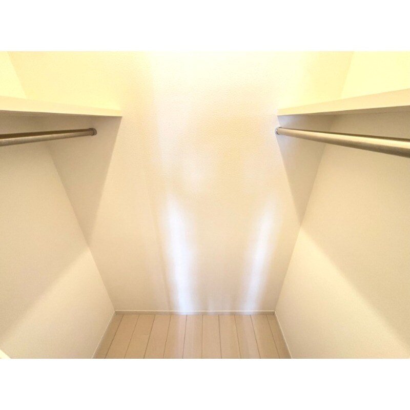 物件内観写真10　(別号室)