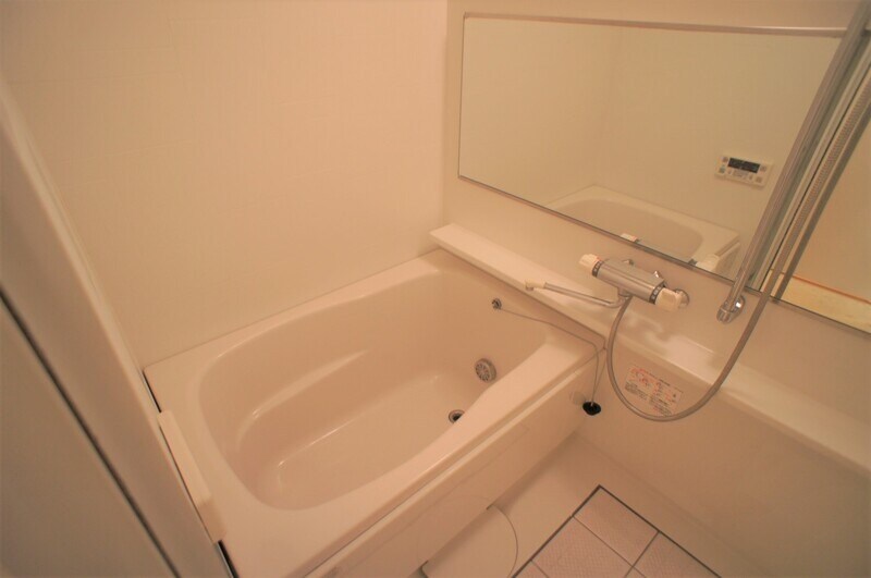 物件内観写真6　(自慢のお風呂)