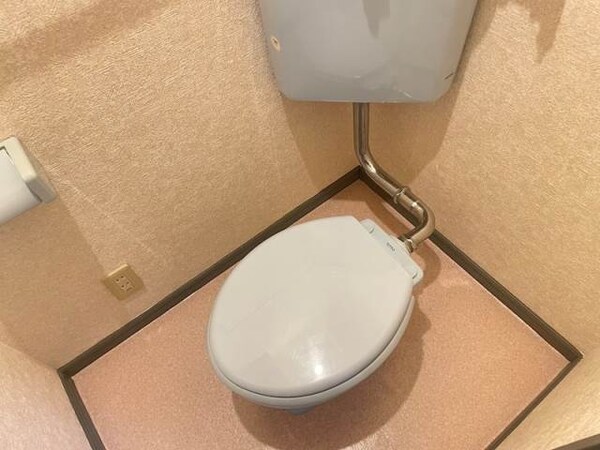 トイレ(別号室)