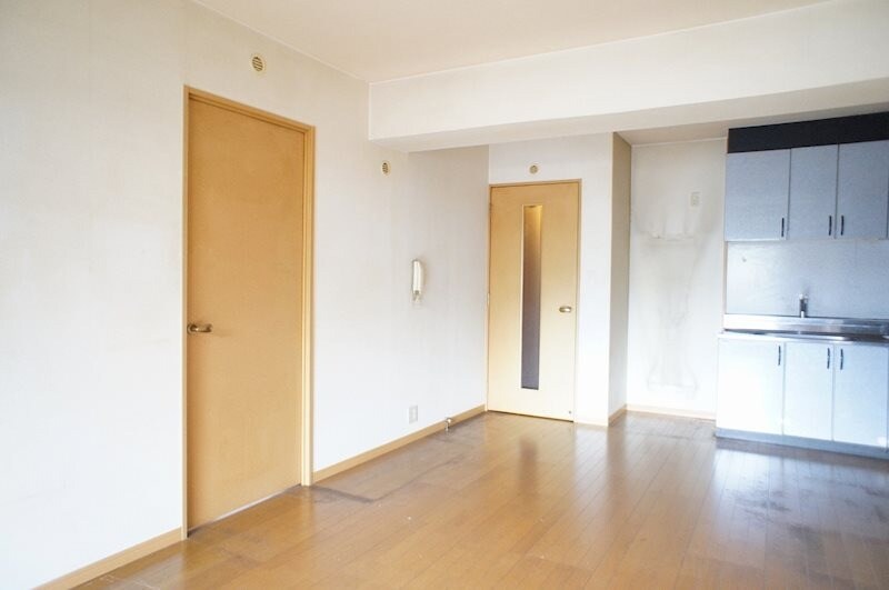 物件内観写真3　(別号室)