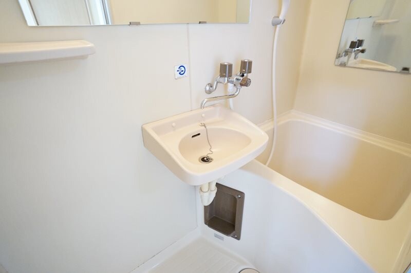 物件内観写真6　(別号室)