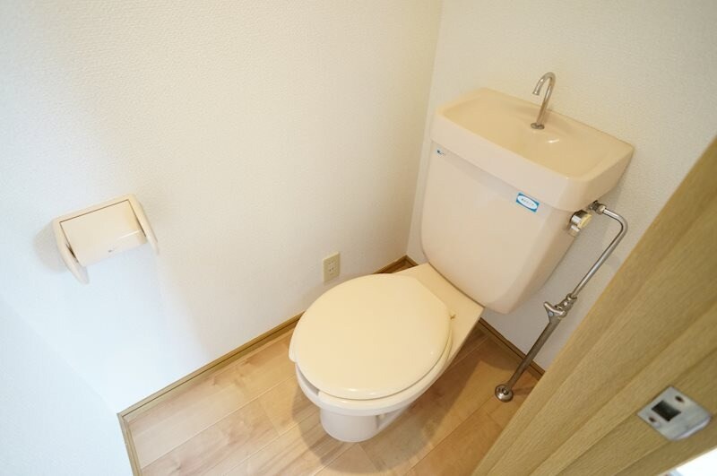 物件内観写真10　(別号室)