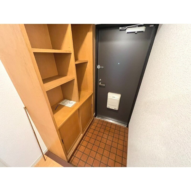 物件内観写真2　(別号室)