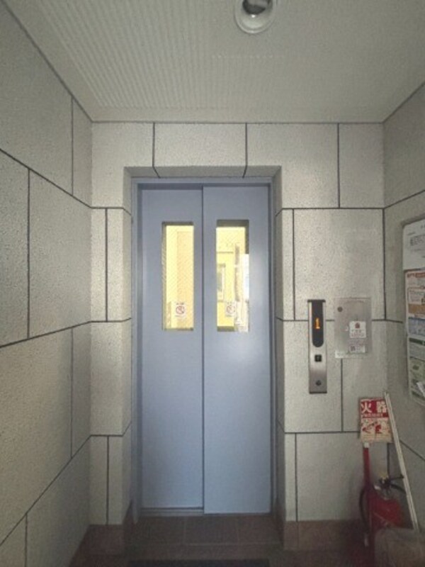 エントランス(エレベーター)