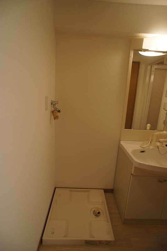 物件内観写真13　(別号室)