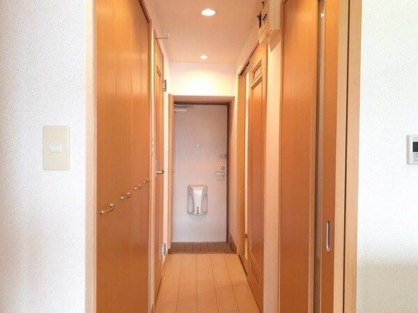 玄関(別号室)