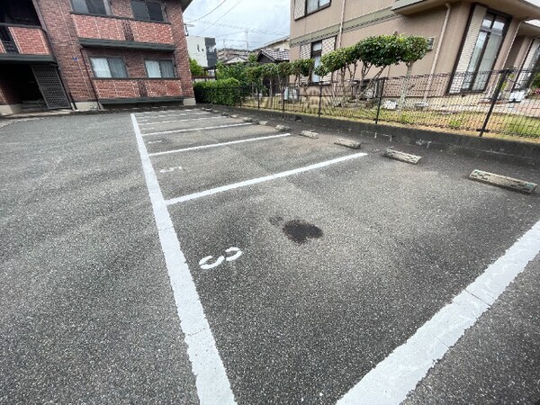 駐車場(駐車場)
