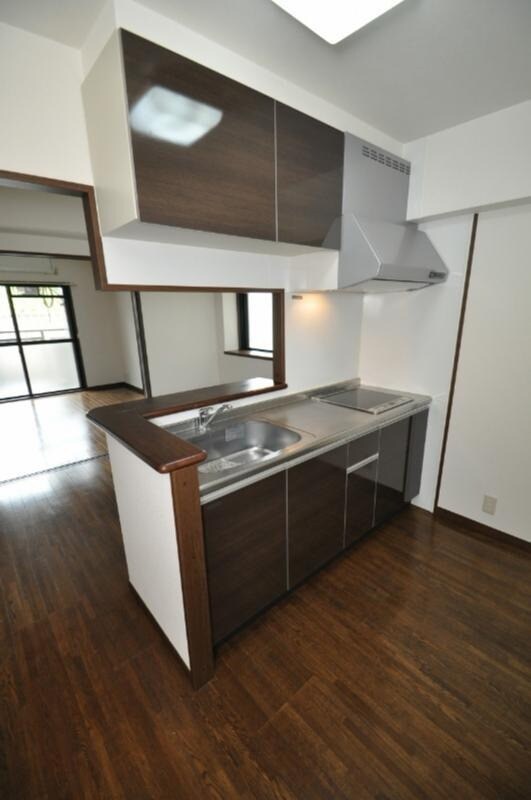 物件内観写真2　(1口コンロのキッチン)