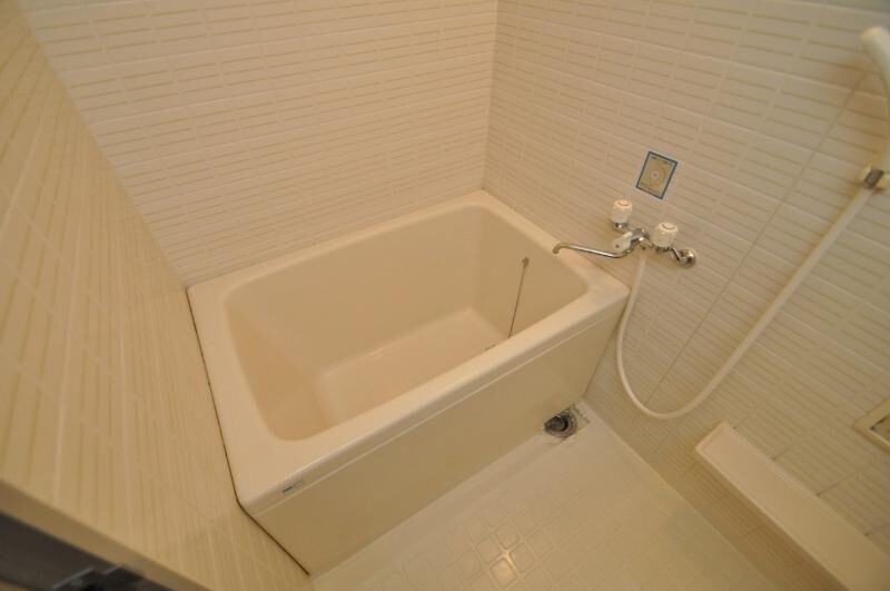 物件内観写真4　(バスルーム)