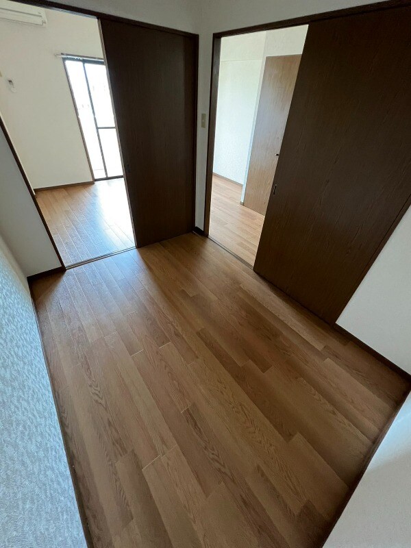 物件内観写真3　(別号室)