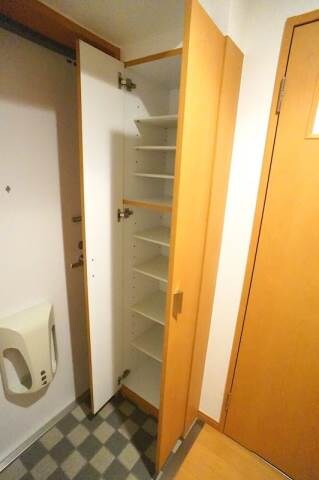 物件内観写真12　(別号室)