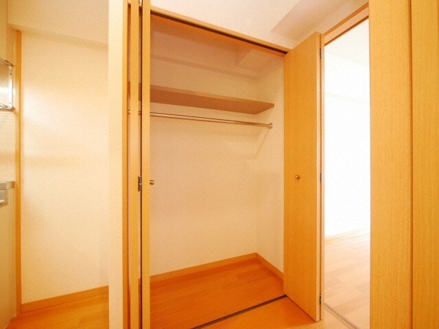 物件内観写真8　(別号室)