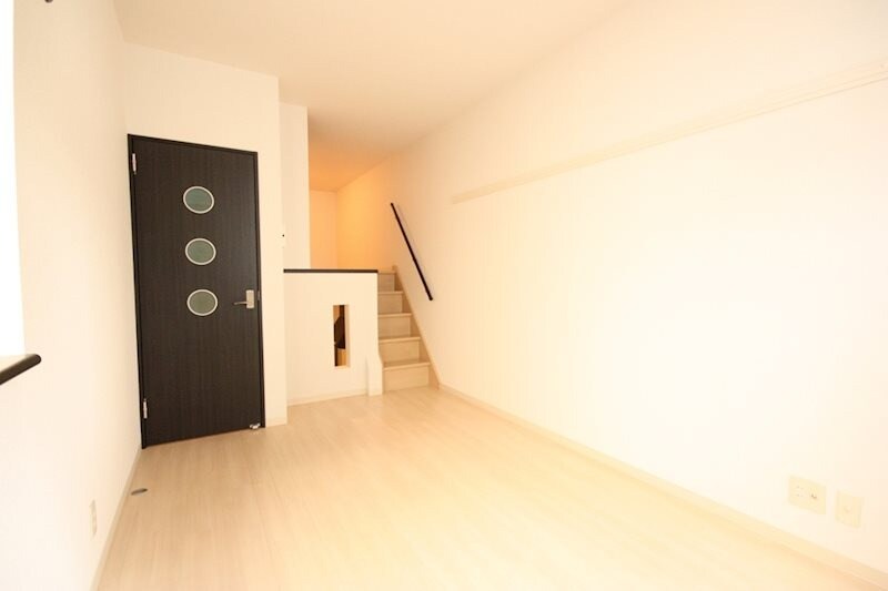 物件内観写真3　(別号室イメージ)