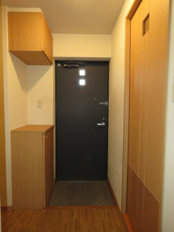 玄関(別部屋参照)