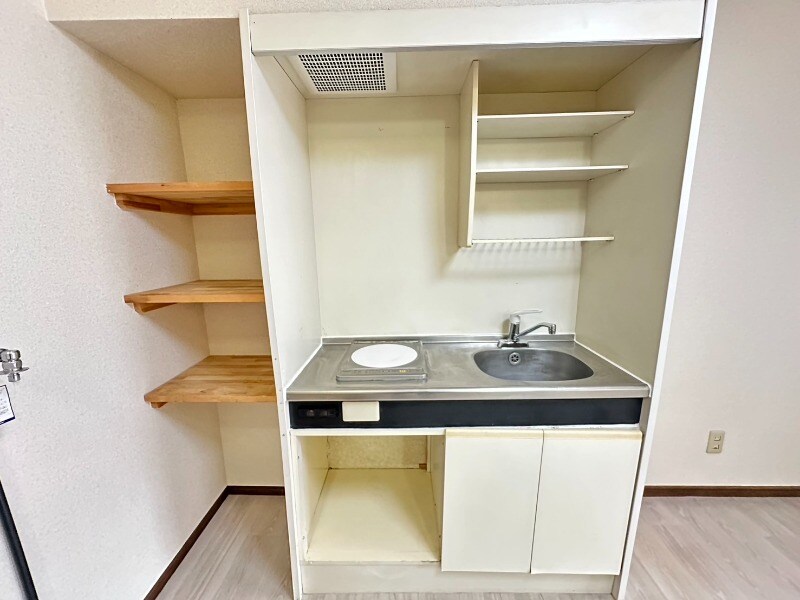 物件内観写真2　(別号室)