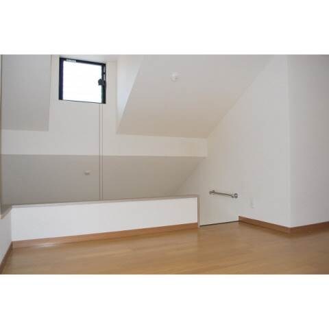 物件内観写真7　(ロフト)