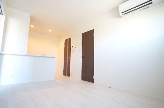 物件外観写真2　(同型イメージ)