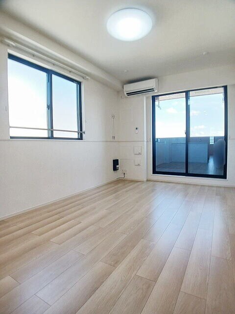 物件内観写真3　(同型タイプ)