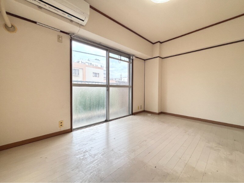 物件内観写真7　(305号室　写真)