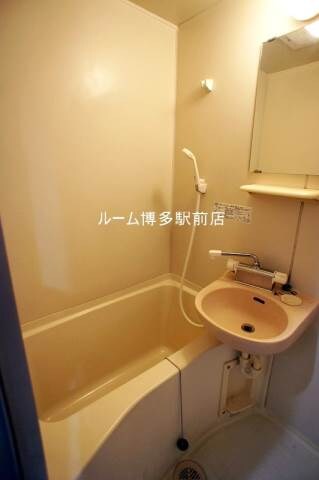 物件内観写真8　(別号室)