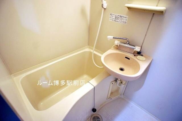 物件内観写真12　(別号室)