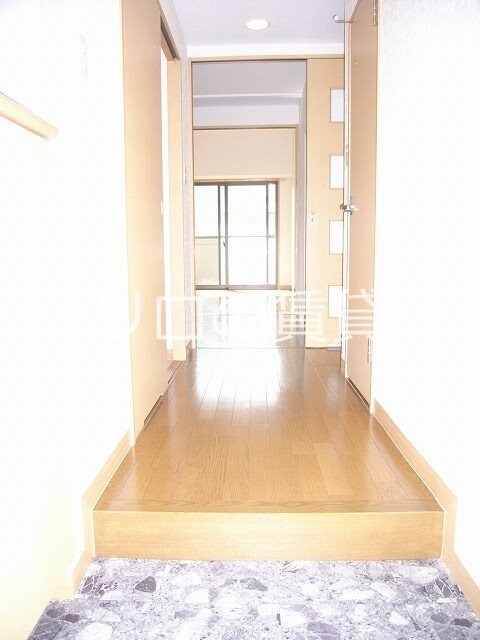 物件内観写真2　(別号室)