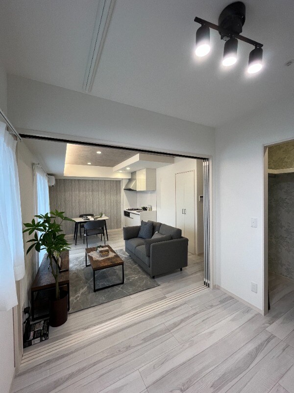 物件内観写真3　(同型イメージ)