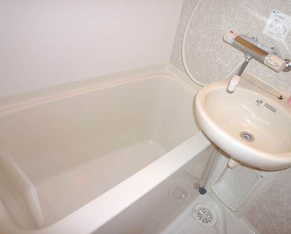 物件内観写真5　(同型イメージ)