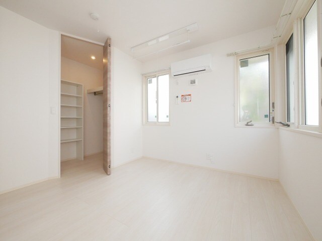 物件内観写真8　(同仕様)