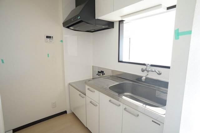 物件内観写真2　(別号室)