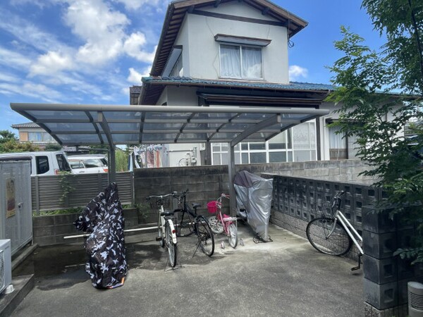 駐車場(駐車場)