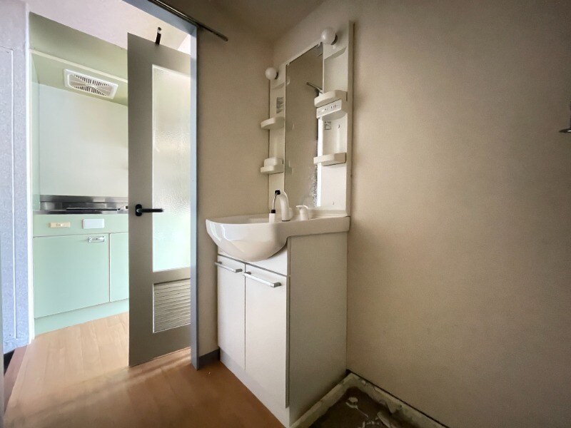 物件内観写真9　(別号室)