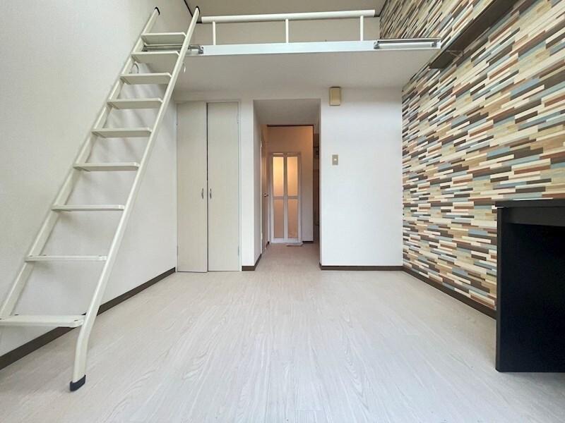 物件内観写真3　(同物件別部屋イメージ)