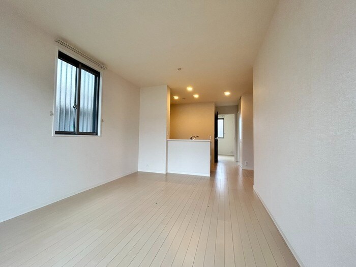 物件内観写真3　(別号室イメージ)