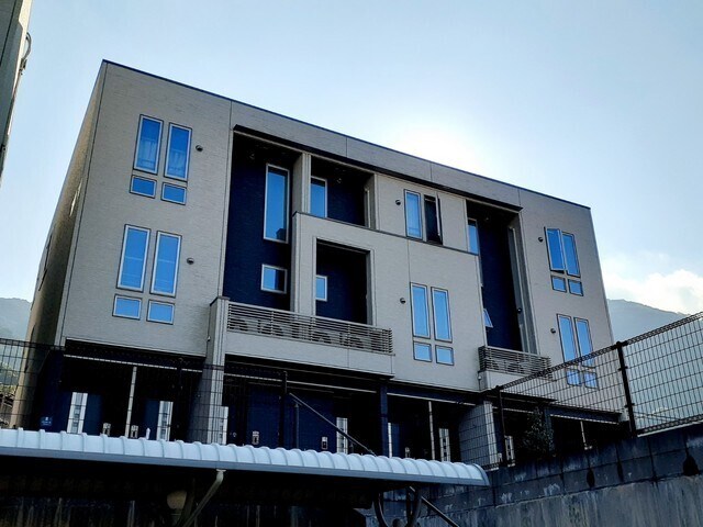 物件外観写真1　(外観)