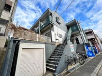 筑豊本線 本城駅 2階建 築37年の外観写真