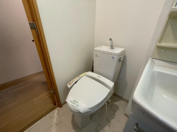 トイレ(同物件別部屋イメージ)
