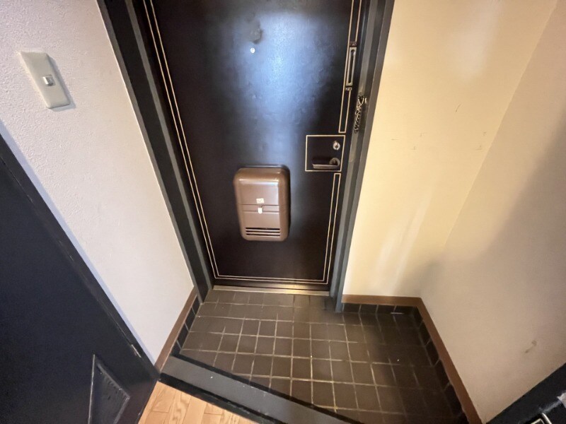 物件内観写真2　(別号室)