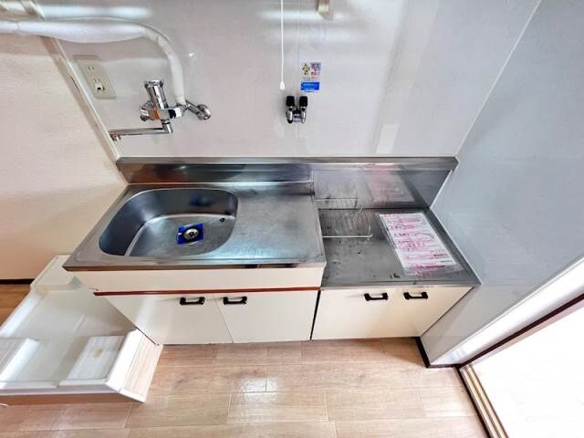 物件内観写真2　(写真は現状を優先します。)