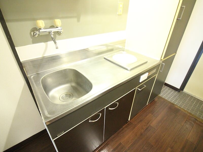 物件内観写真3　(別号室)