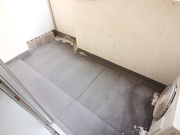 バルコニー(別号室イメージ)