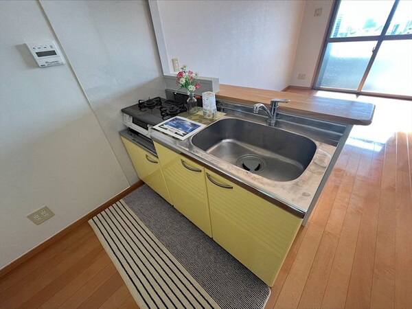 キッチン(別号室イメージ)