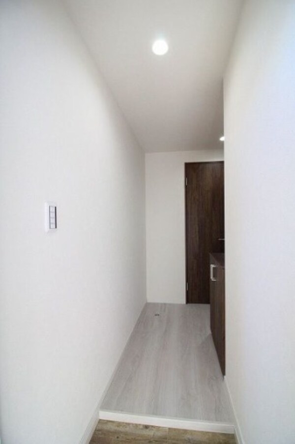 玄関(同型別物件イメージ)